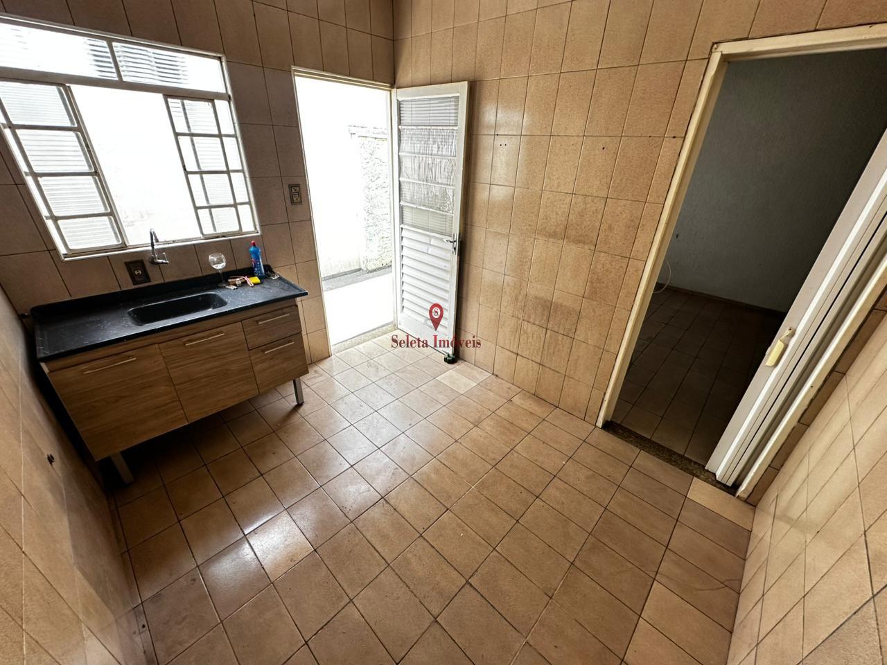 Casa, 2 quartos, 80 m² - Foto 1