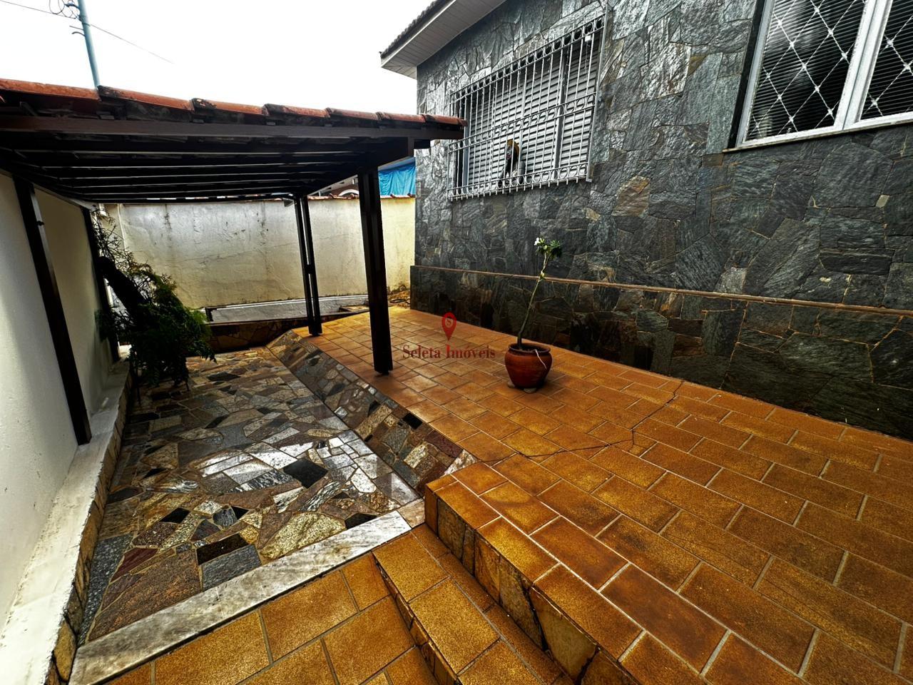 Casa, 3 quartos, 245 m² - Foto 2