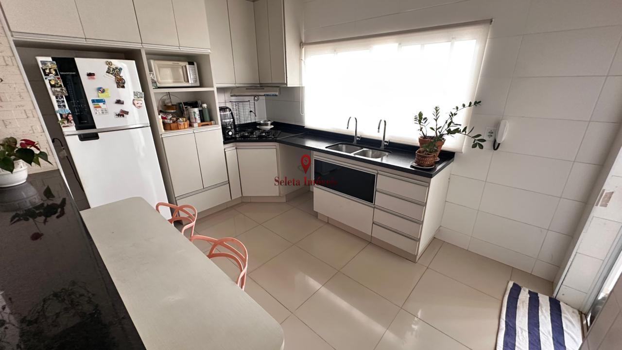 Casa, 2 quartos, 109 m² - Foto 1