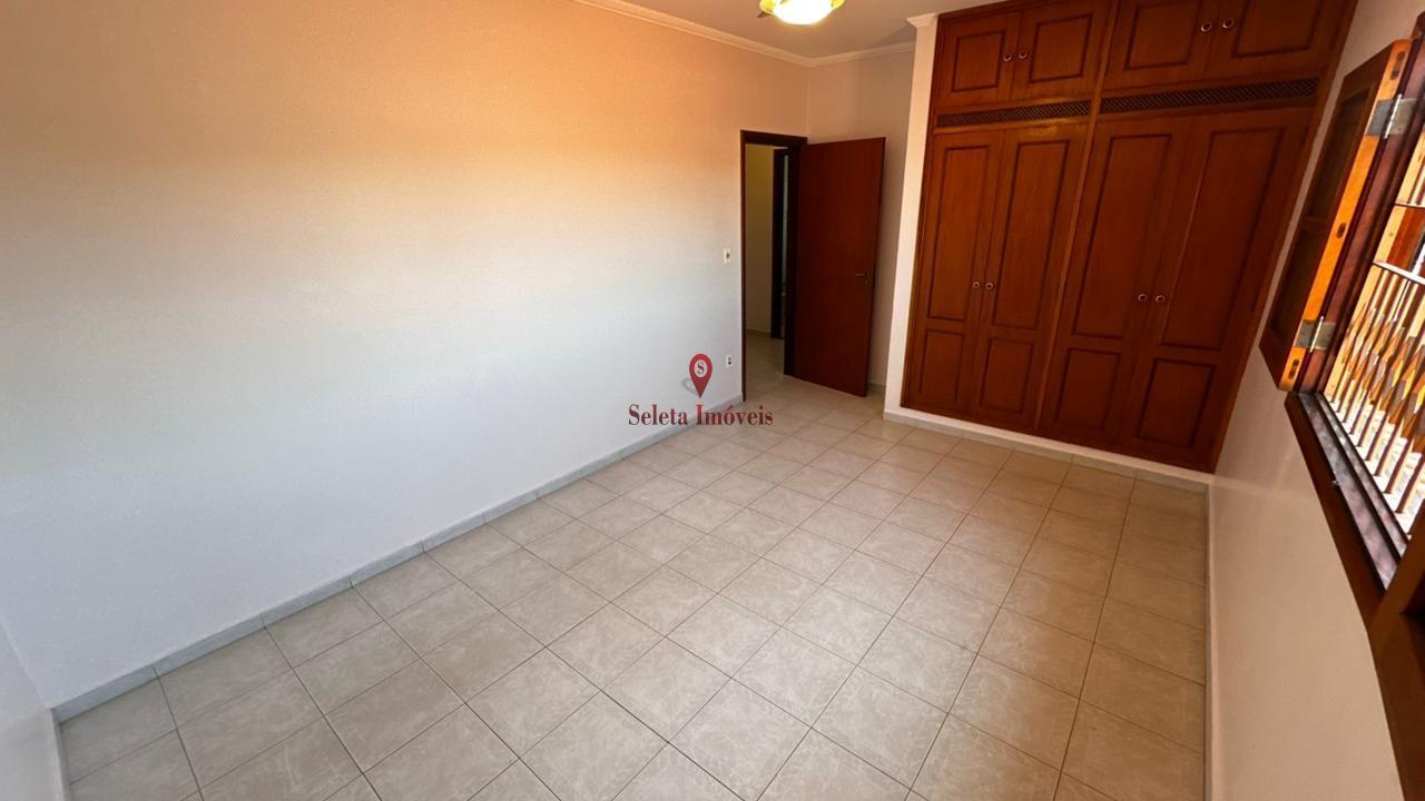 Casa, 4 quartos, 330 m² - Foto 9