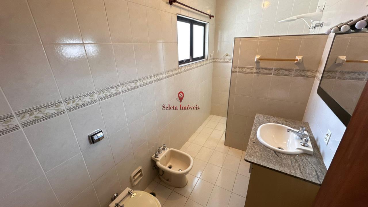 Casa, 4 quartos, 330 m² - Foto 8