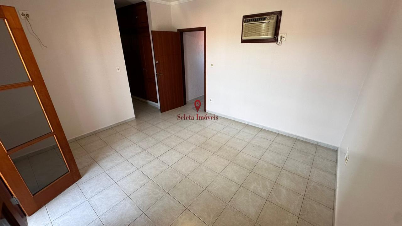 Casa, 4 quartos, 330 m² - Foto 14