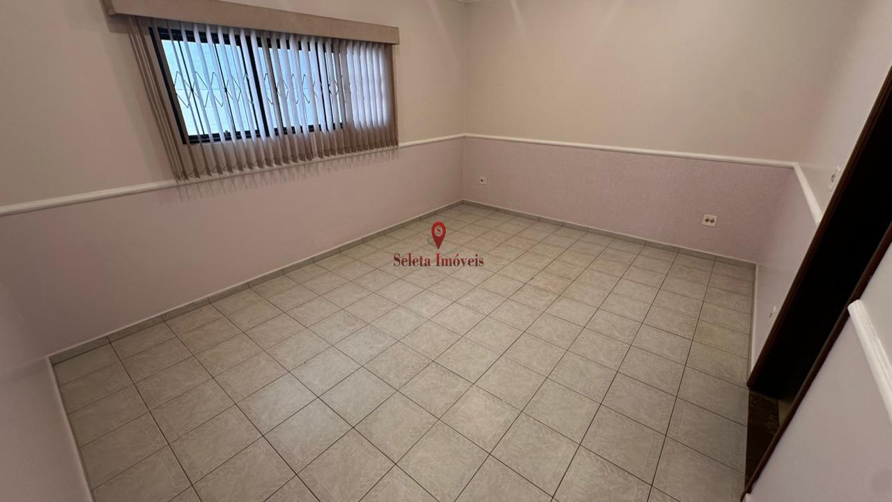 Casa, 4 quartos, 330 m² - Foto 4
