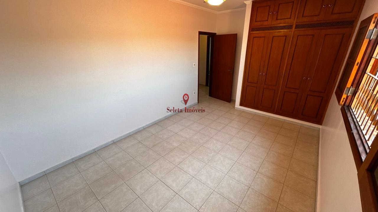 Casa, 4 quartos, 330 m² - Foto 26