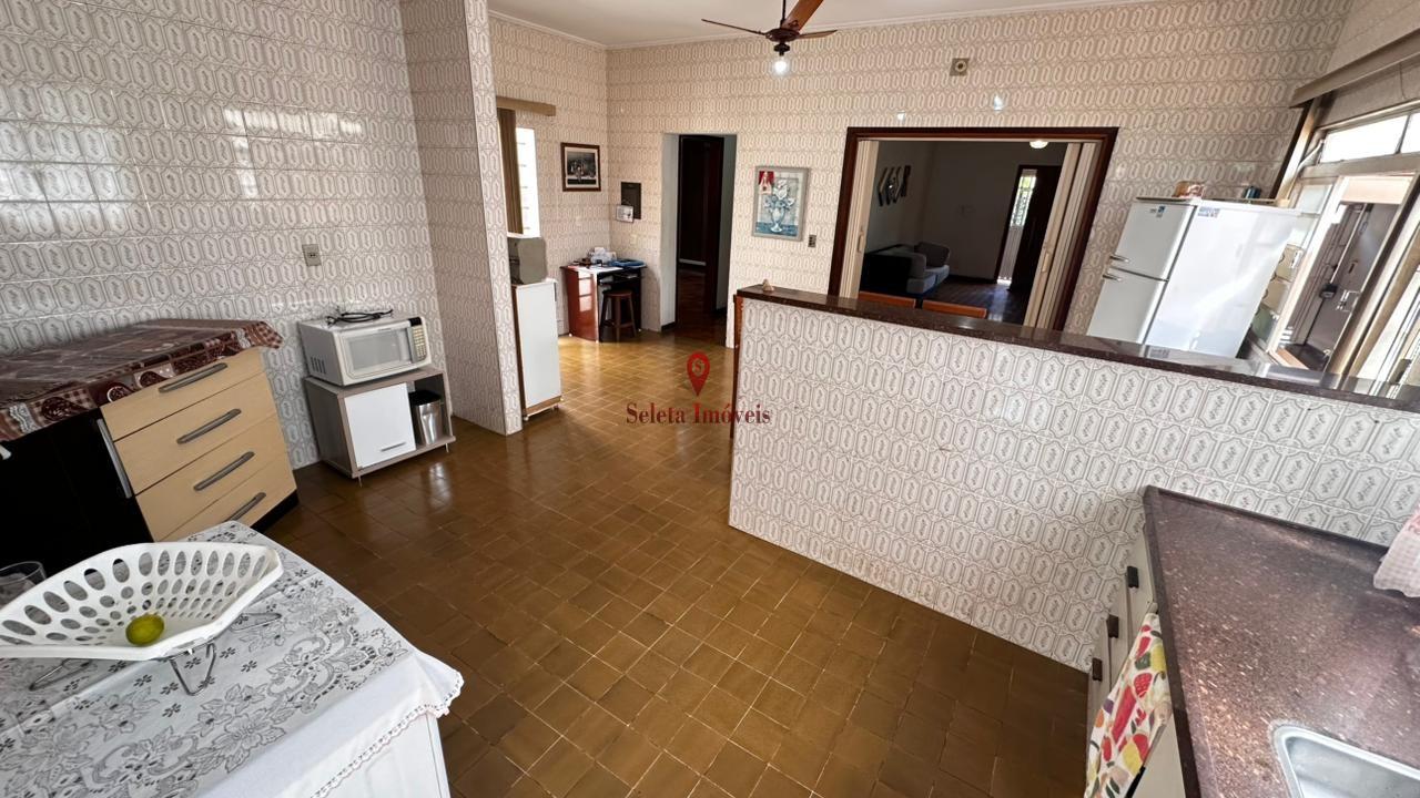 Casa, 3 quartos, 197 m² - Foto 1