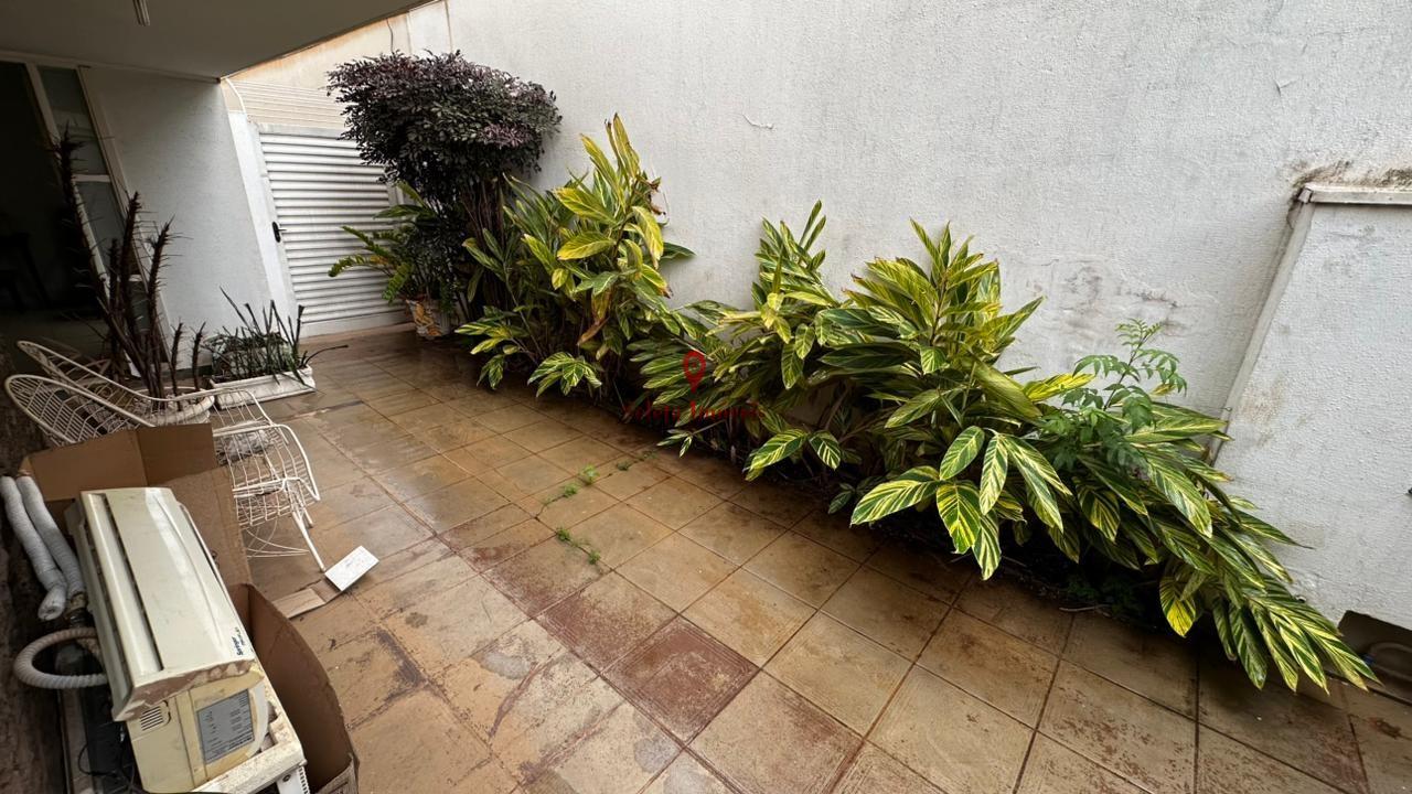 Casa, 5 quartos, 250 m² - Foto 4