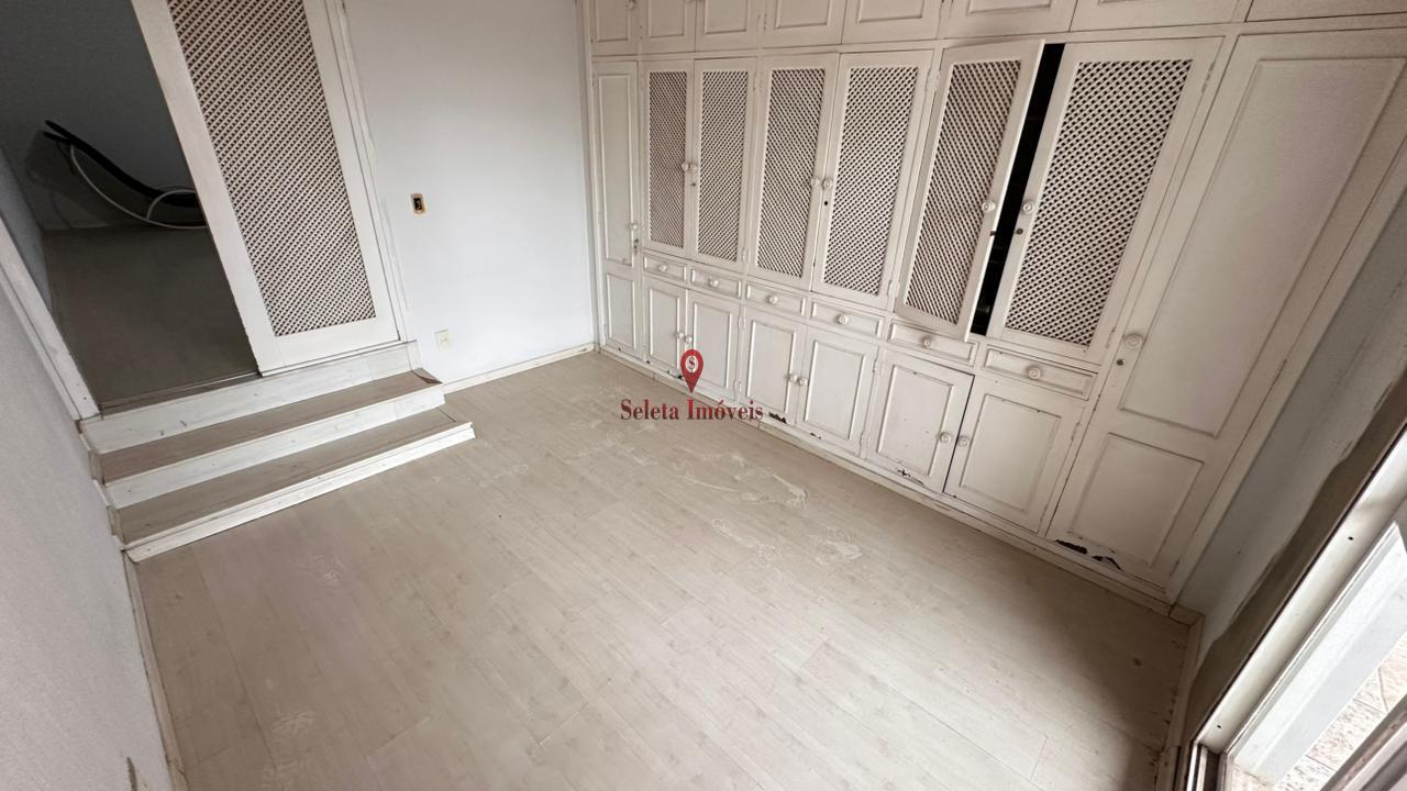 Casa, 5 quartos, 250 m² - Foto 14