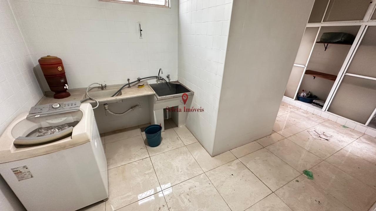 Casa, 5 quartos, 250 m² - Foto 9