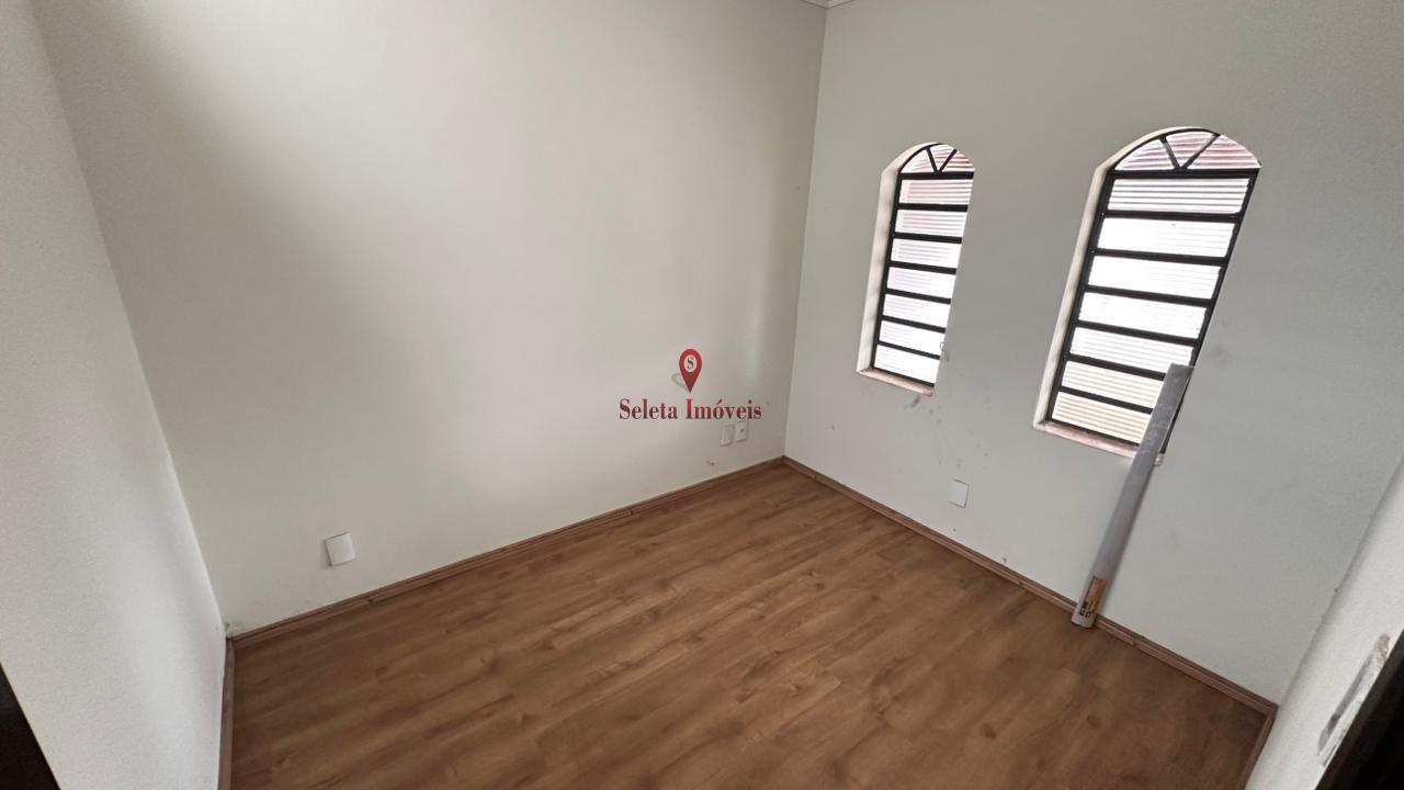 Casa, 3 quartos, 230 m² - Foto 4