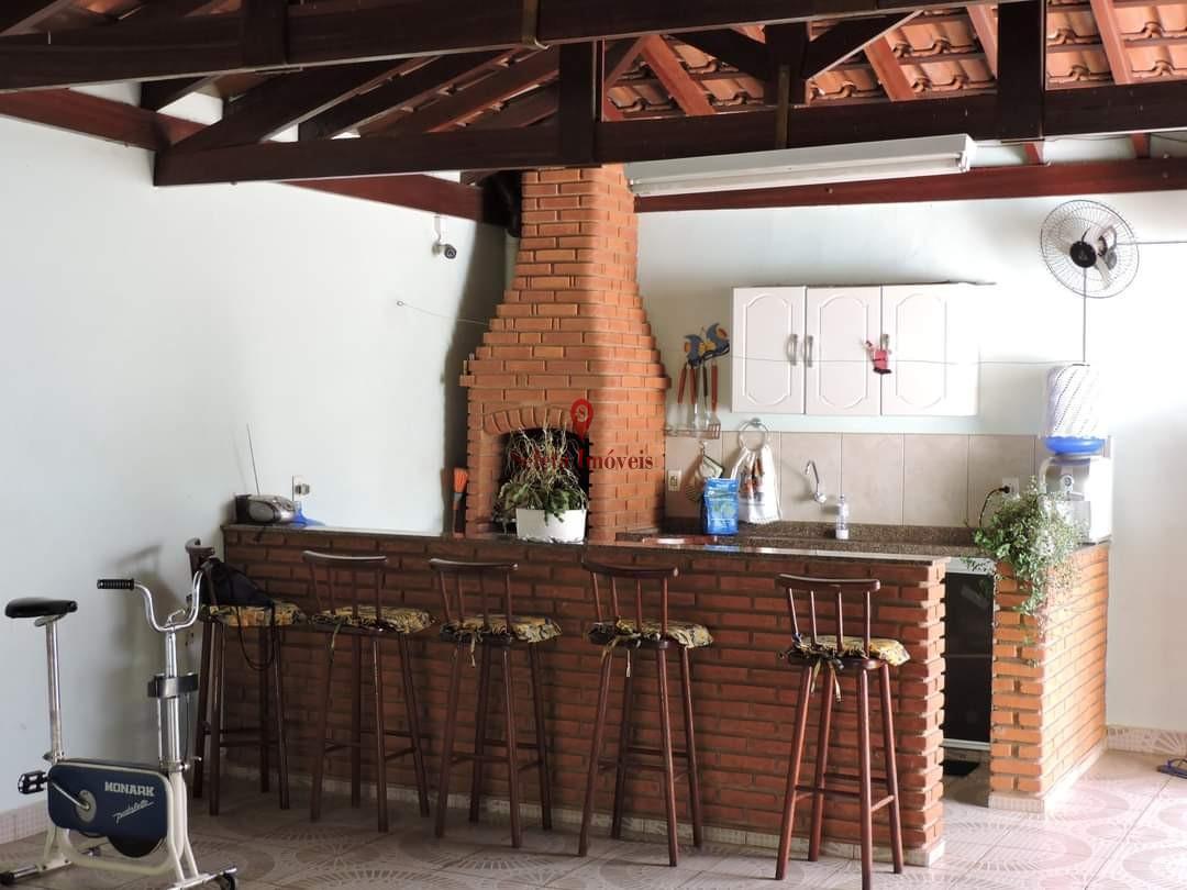 Casa, 3 quartos, 139 m² - Foto 1