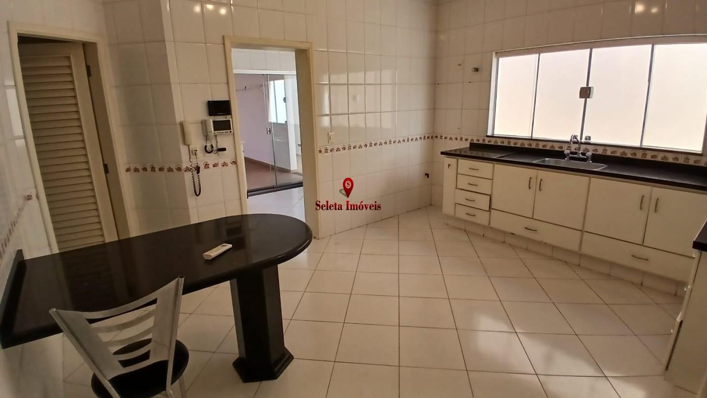Casa, 3 quartos, 388 m² - Foto 8