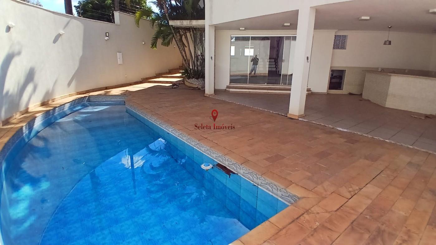 Casa, 3 quartos, 388 m² - Foto 1